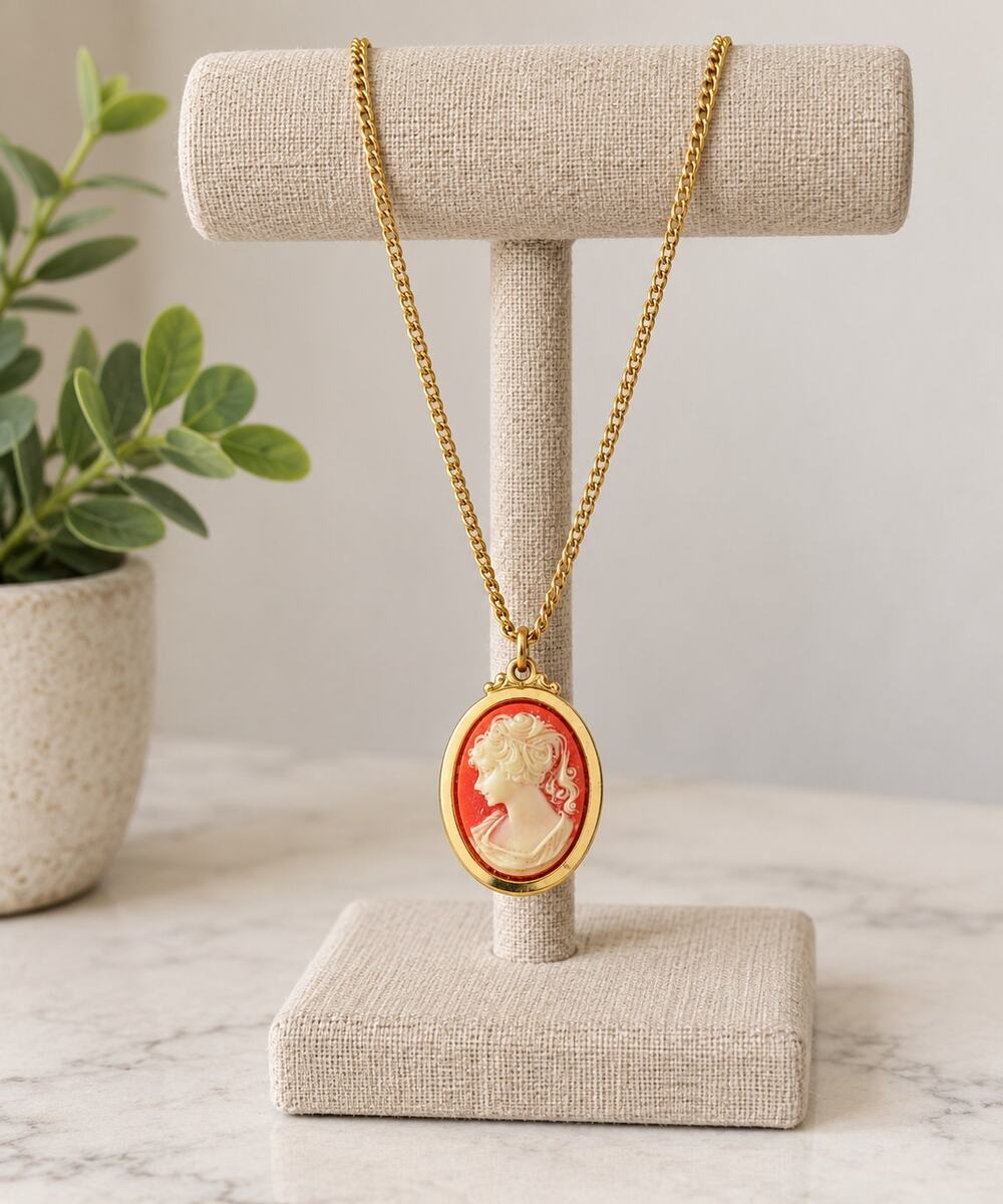 Vintage Style Cameo Necklace Red & Ivory Oval Pendant Gold Tone Chain